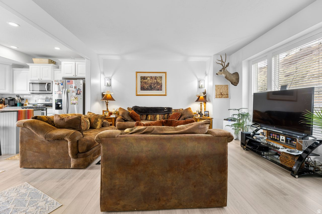 33 E ANN ARBOR DR Draper, UT 84020