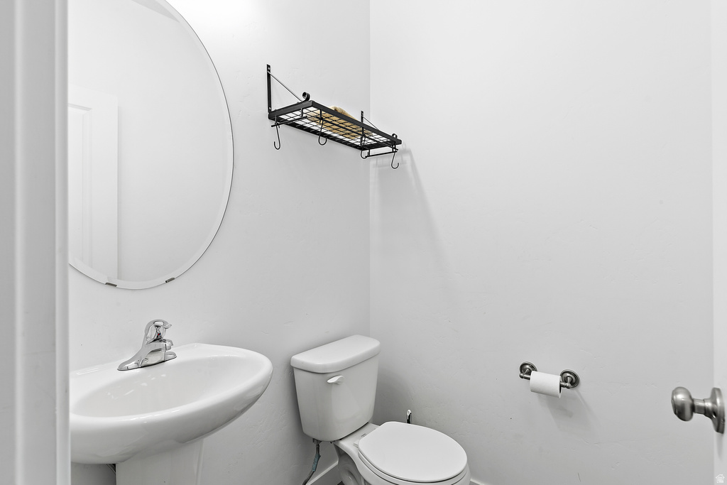 3067 S RED PINE DR Saratoga Springs, UT 84045