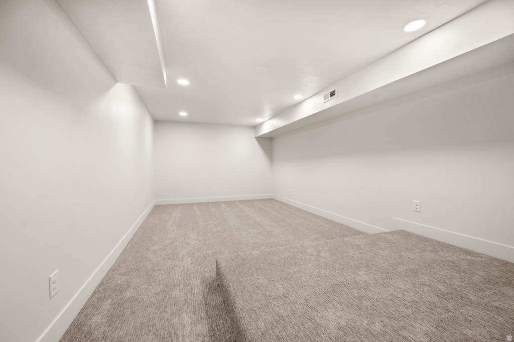 1371 E SKYVIEW DR Millcreek, UT 84124