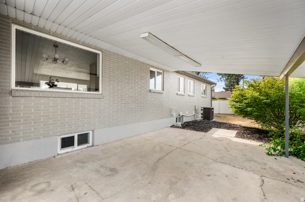 1371 E SKYVIEW DR Millcreek, UT 84124