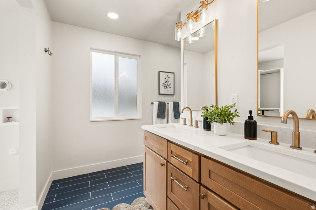 1371 E SKYVIEW DR Millcreek, UT 84124