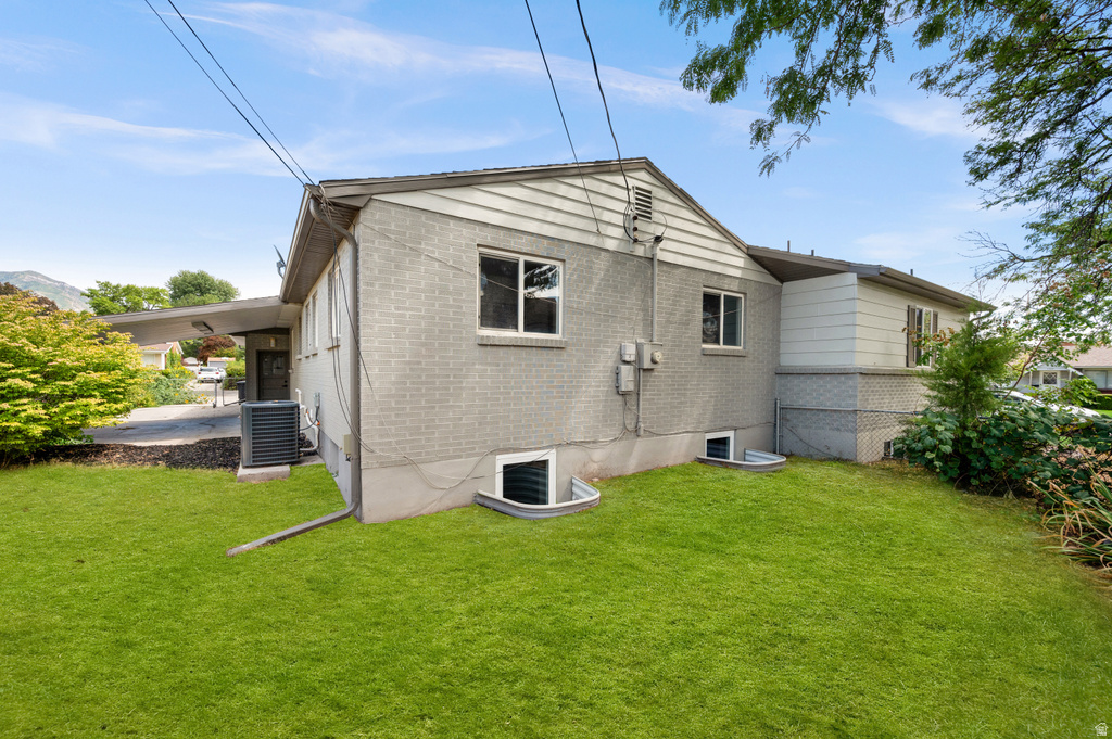 1371 E SKYVIEW DR Millcreek, UT 84124