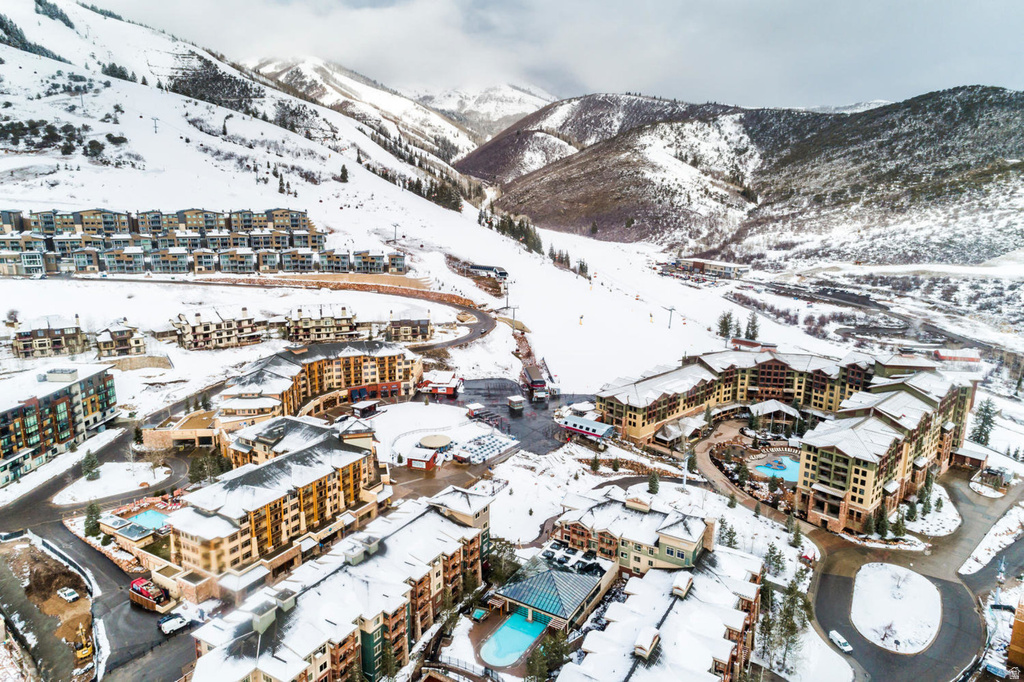 3720 SUNDIAL CT #B203 Park City, UT 84098