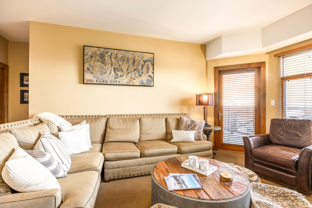 3720 SUNDIAL CT #B203 Park City, UT 84098