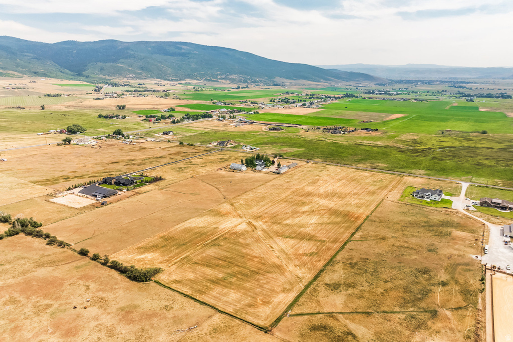 364 W ROB YOUNG LN Oakley, UT 84055