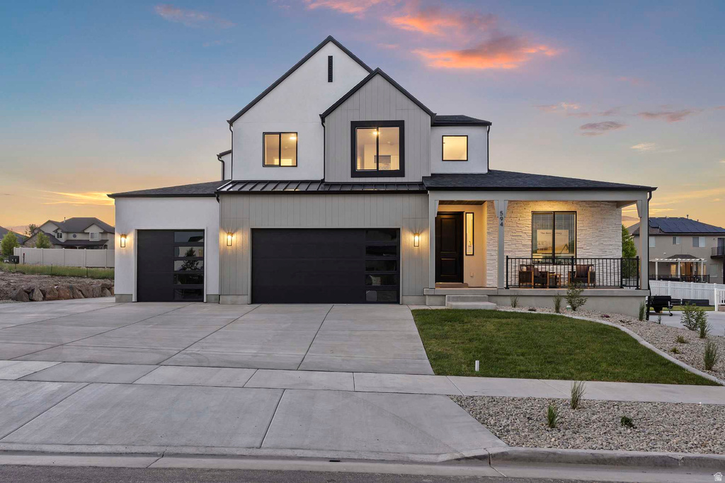 594 W Domanick Way #2