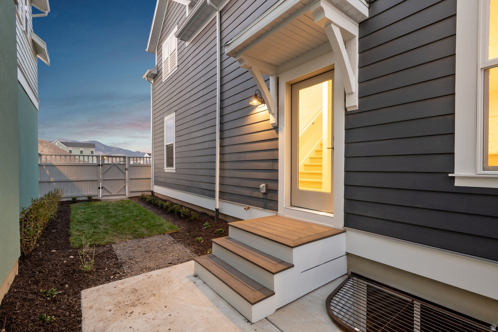 6984 W LAKE AVE South Jordan, UT 84009