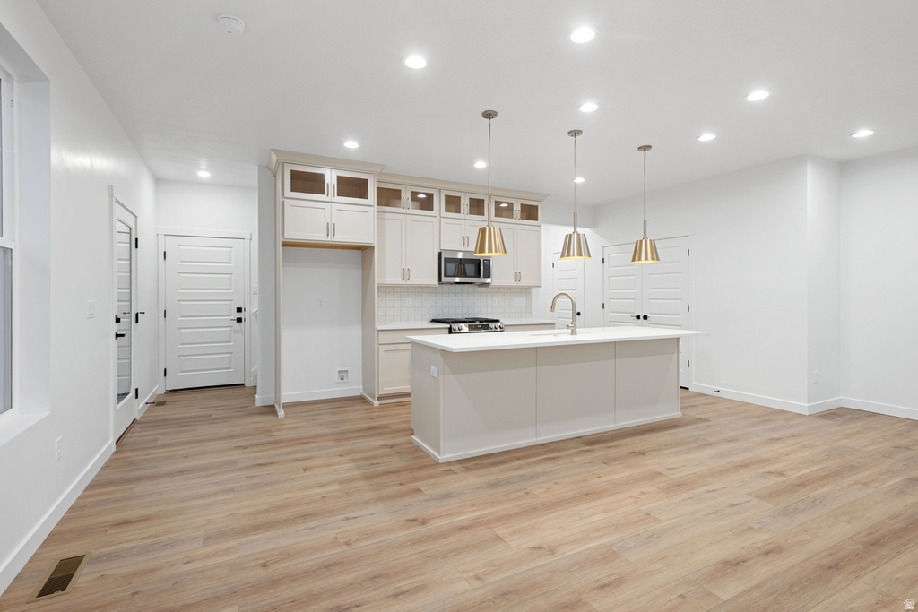 6984 W LAKE AVE South Jordan, UT 84009