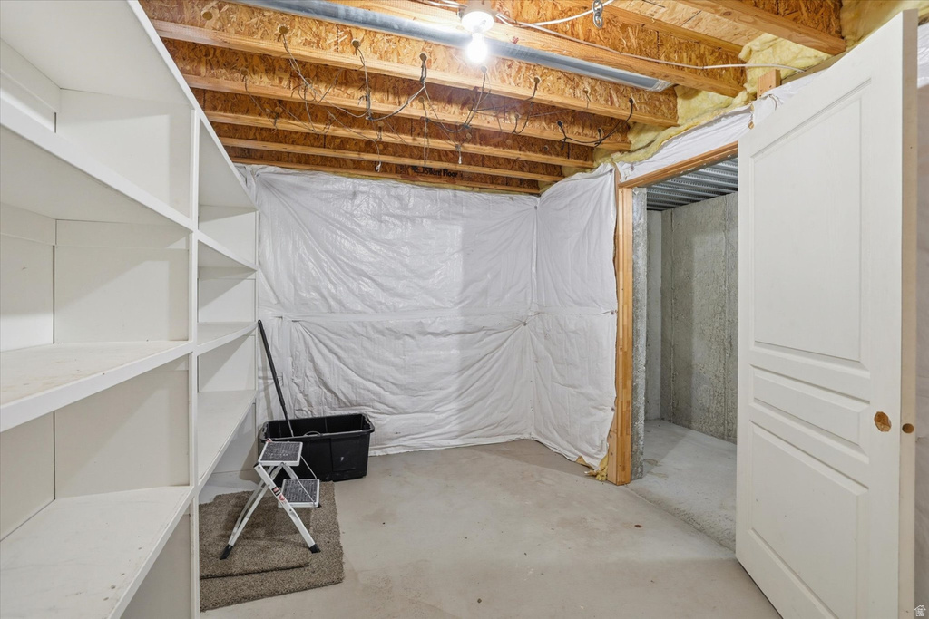 2545 W MOUNTAIN RD Tremonton, UT 84337