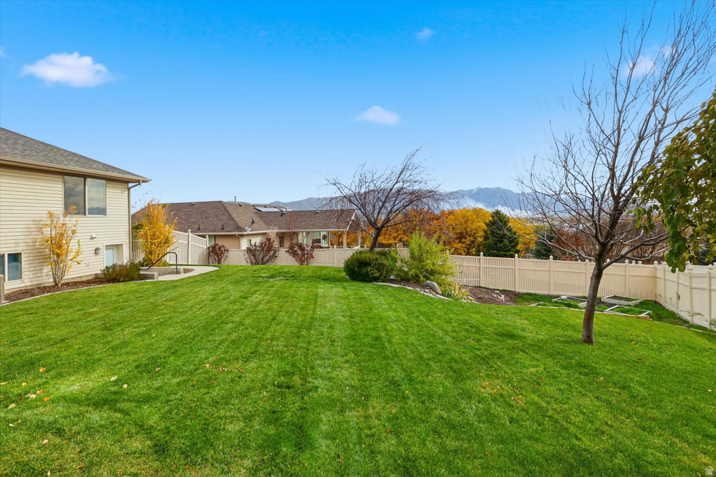 2545 W MOUNTAIN RD Tremonton, UT 84337