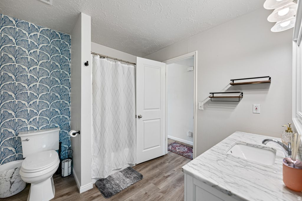 9141 S LITTLE CREEK DR West Jordan, UT 84088