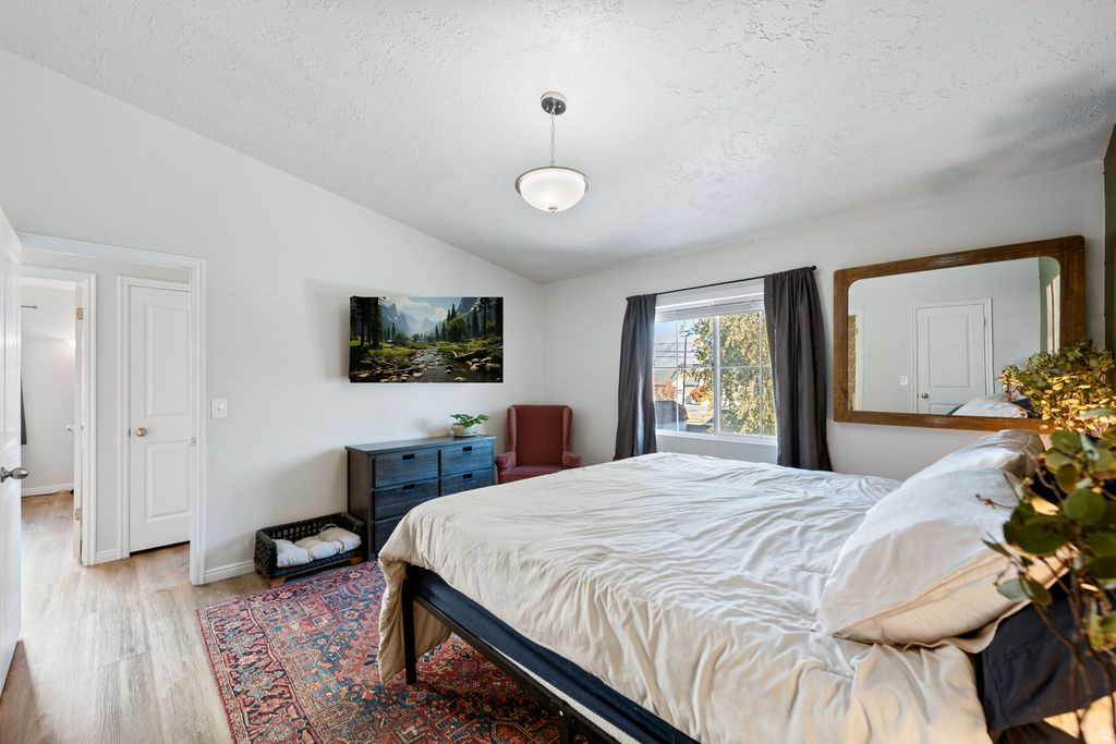 9141 S LITTLE CREEK DR West Jordan, UT 84088