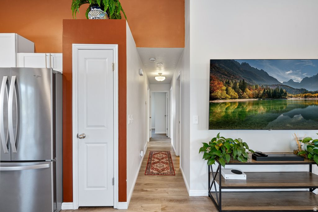 9141 S LITTLE CREEK DR West Jordan, UT 84088