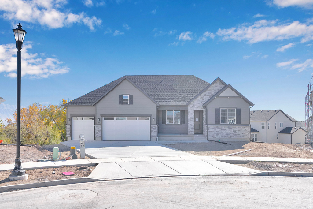 47 E NIGHT HERON CV #613 Saratoga Springs, UT 84045