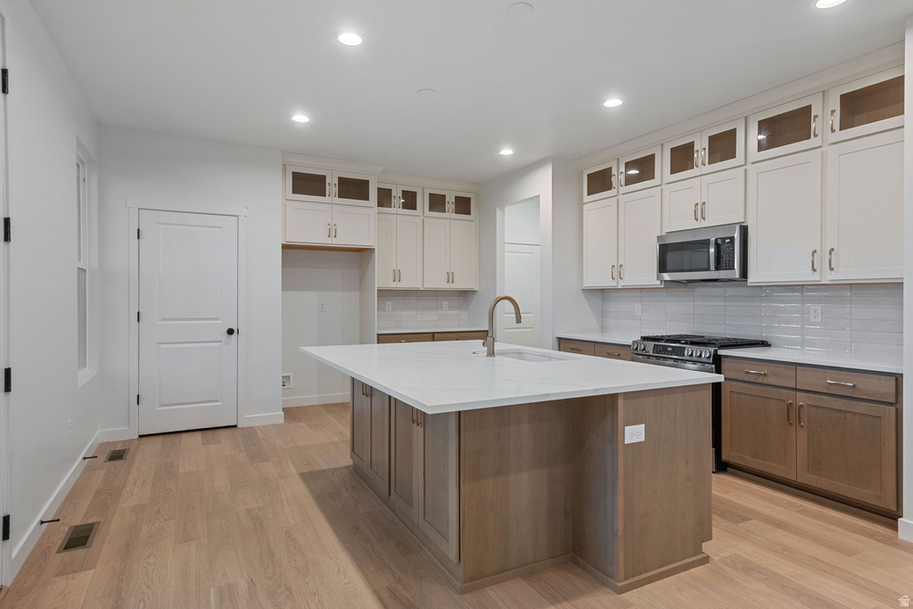 6988 W LAKE AVE South Jordan, UT 84009