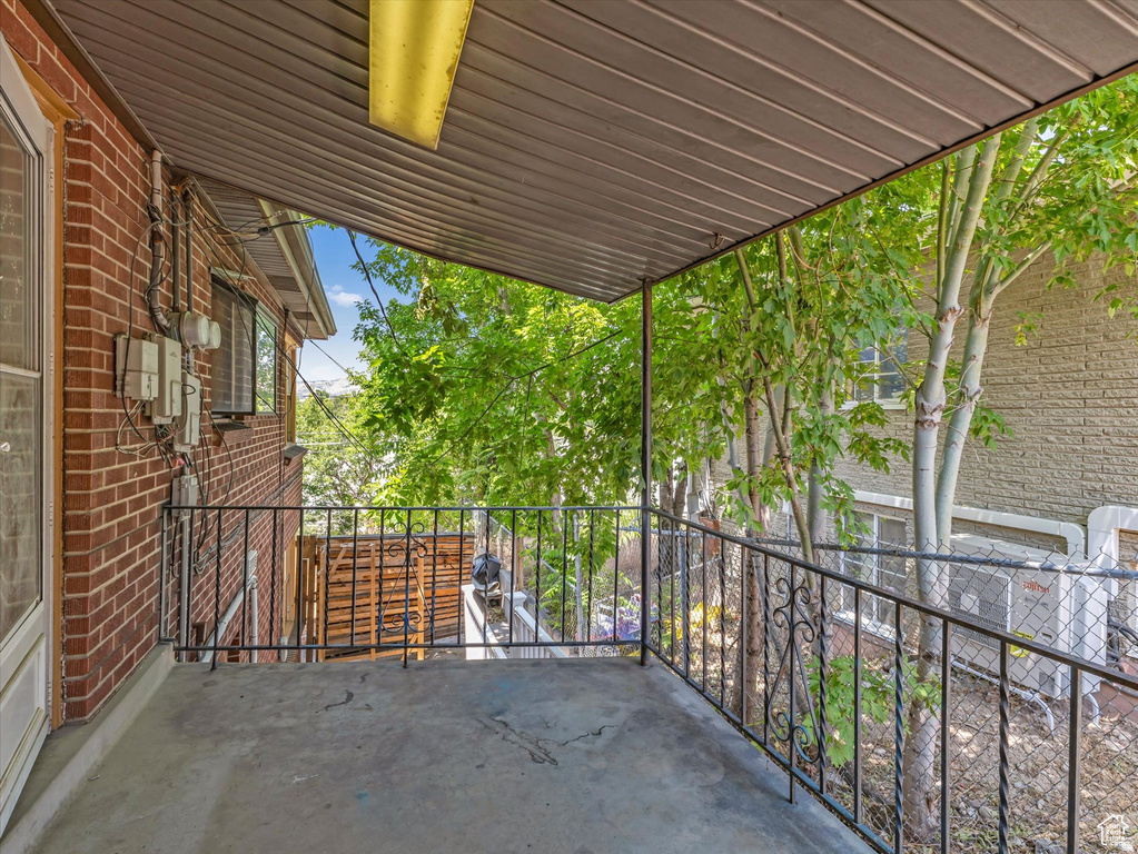 1815 E HILLCREST AVE Salt Lake City, UT 84106