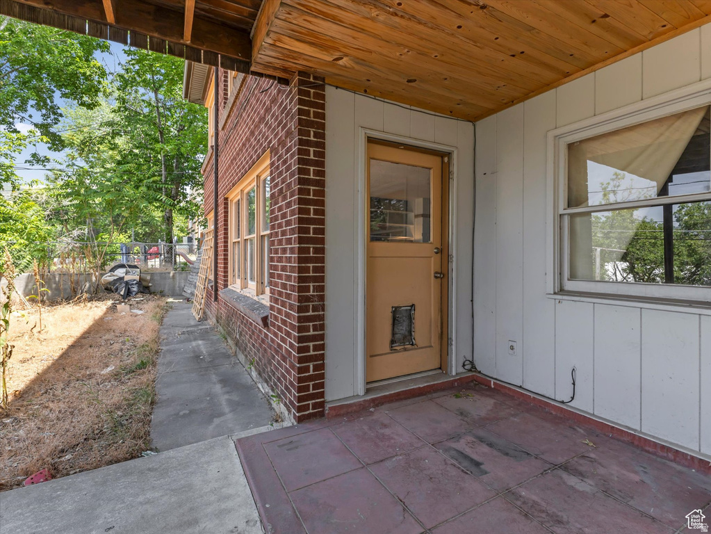 1815 E HILLCREST AVE Salt Lake City, UT 84106