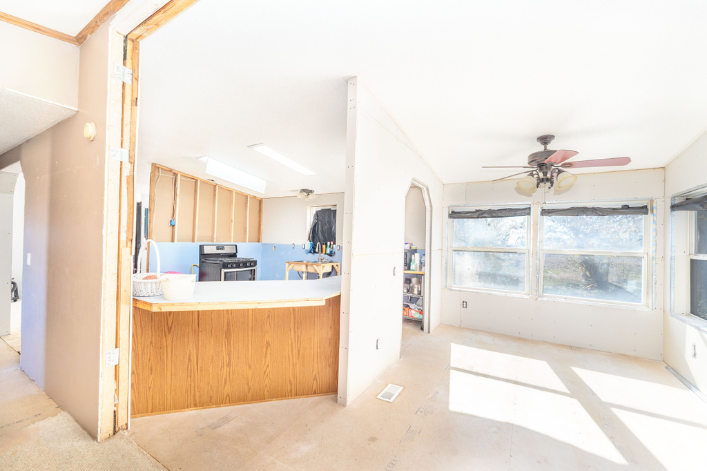 12078 W 4000 N Bluebell, UT 84007