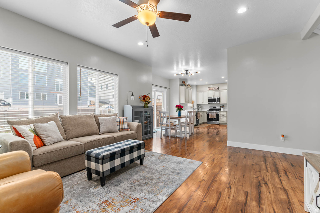 7335 N PAWNEE RD Eagle Mountain, UT 84005