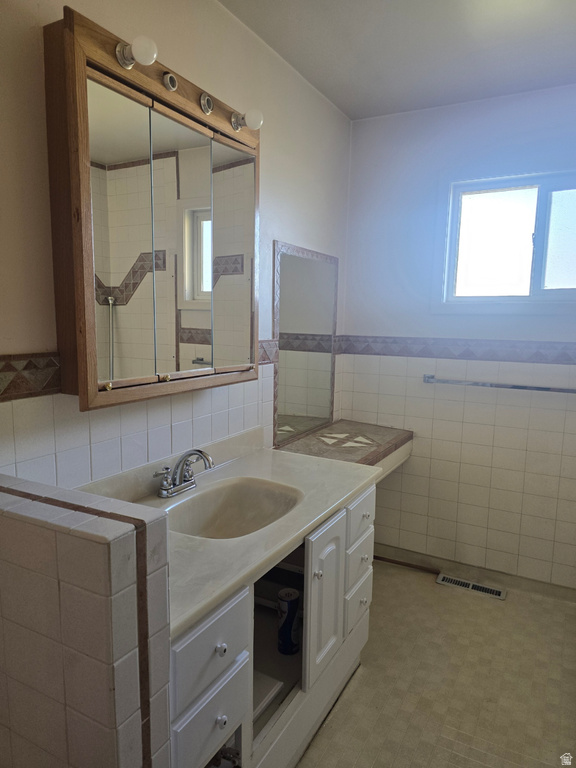 3835 S CLAUDIA ST West Valley City, UT 84120