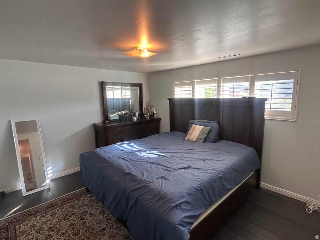 547 E PIONEER AVE Sandy, UT 84070