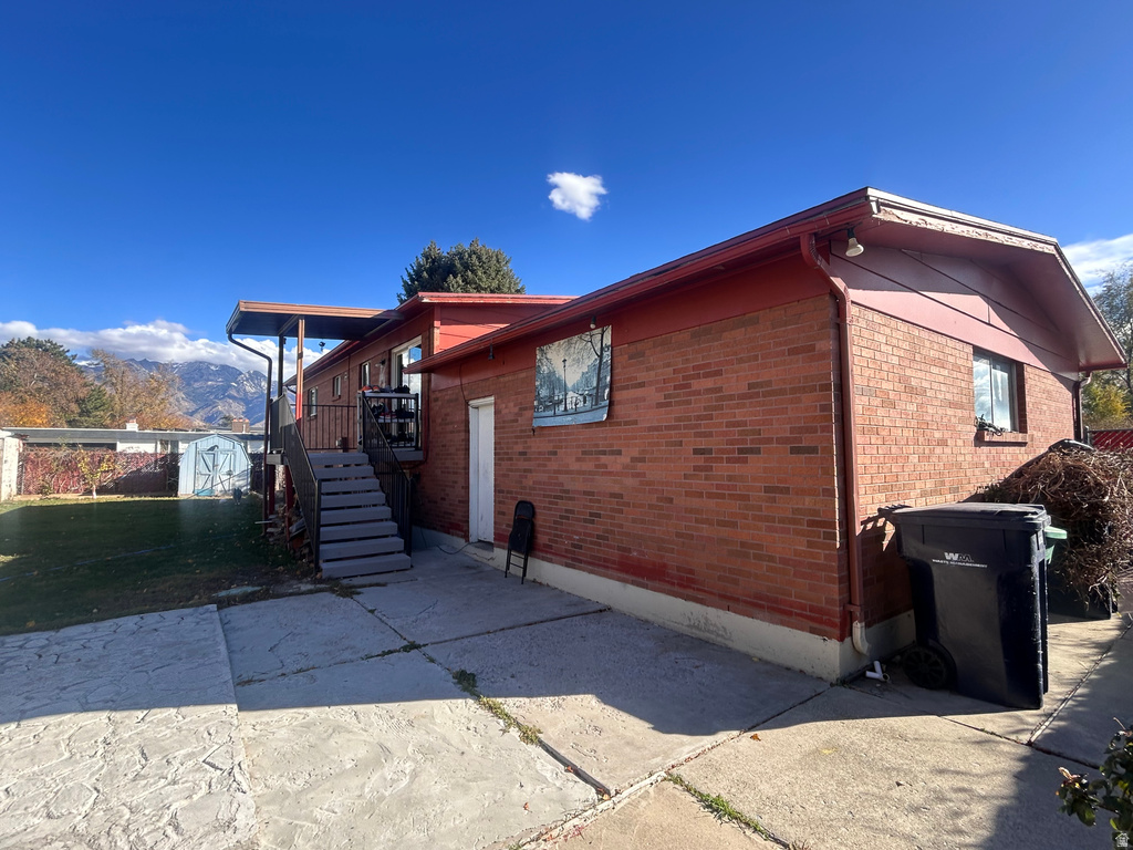 547 E PIONEER AVE Sandy, UT 84070