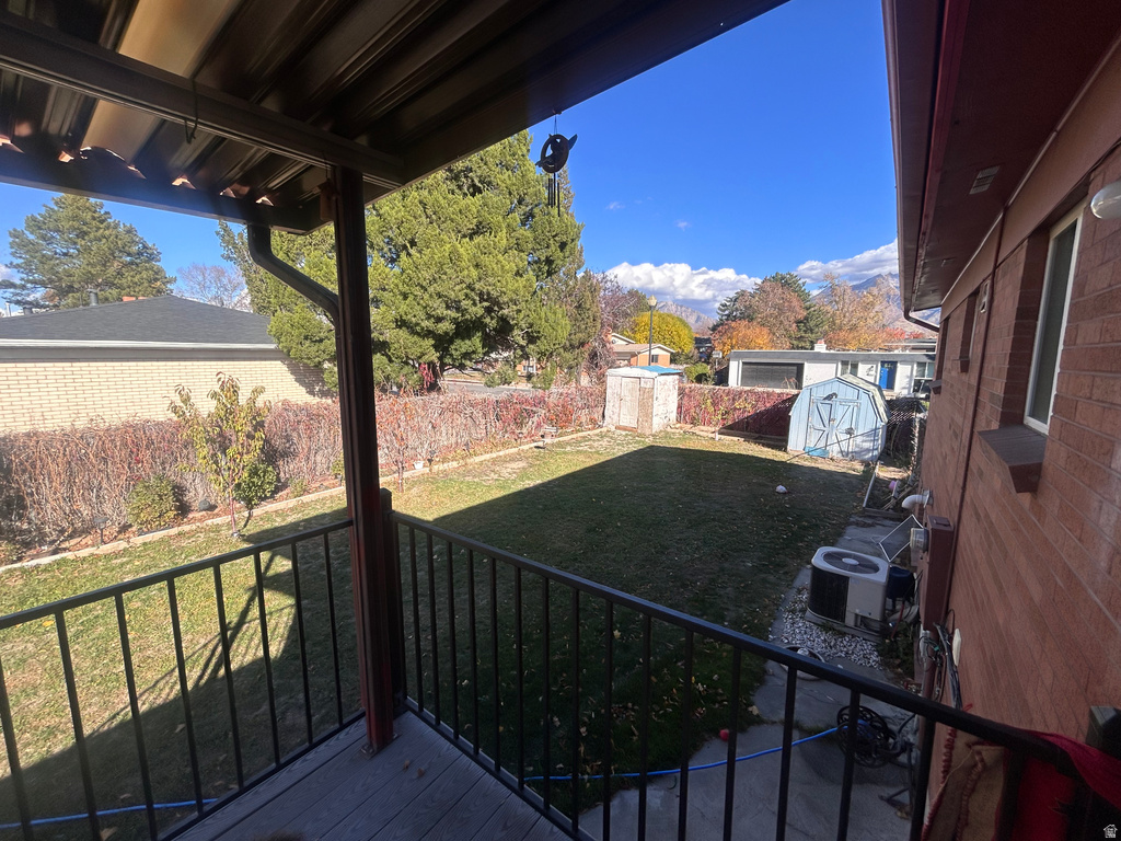 547 E PIONEER AVE Sandy, UT 84070