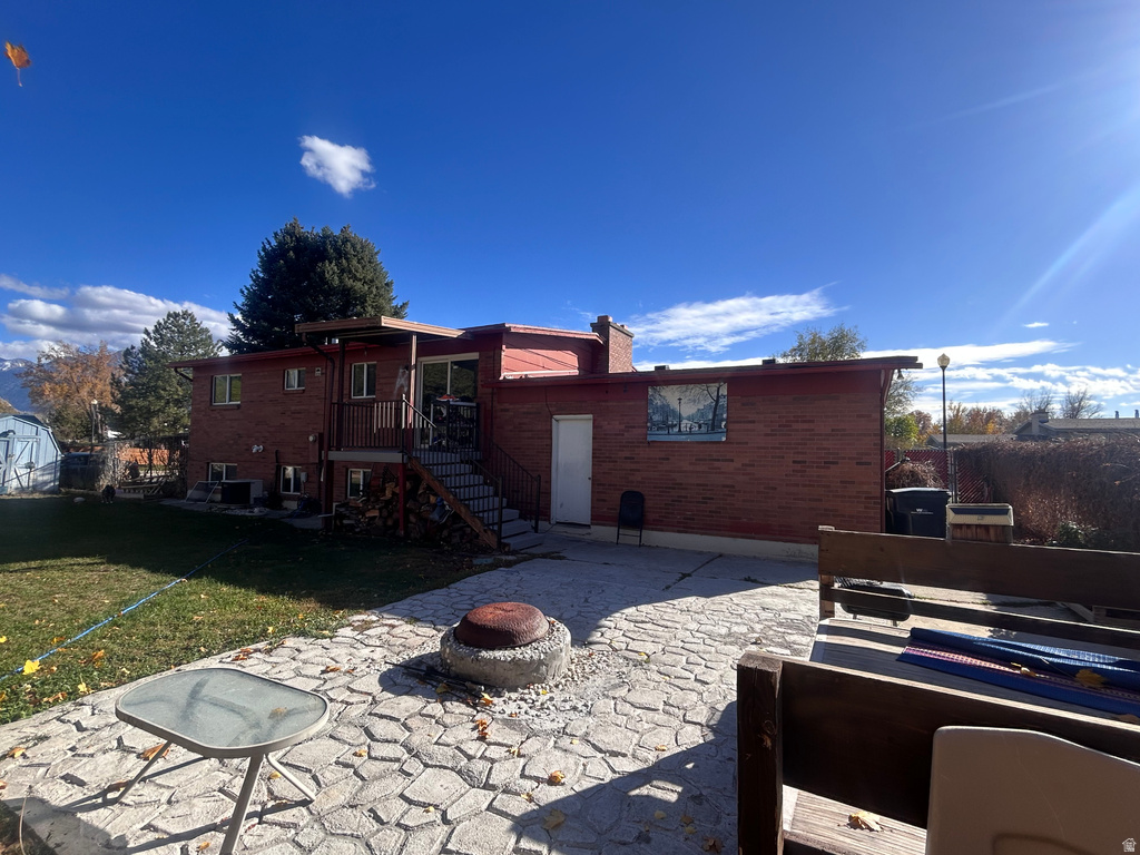 547 E PIONEER AVE Sandy, UT 84070