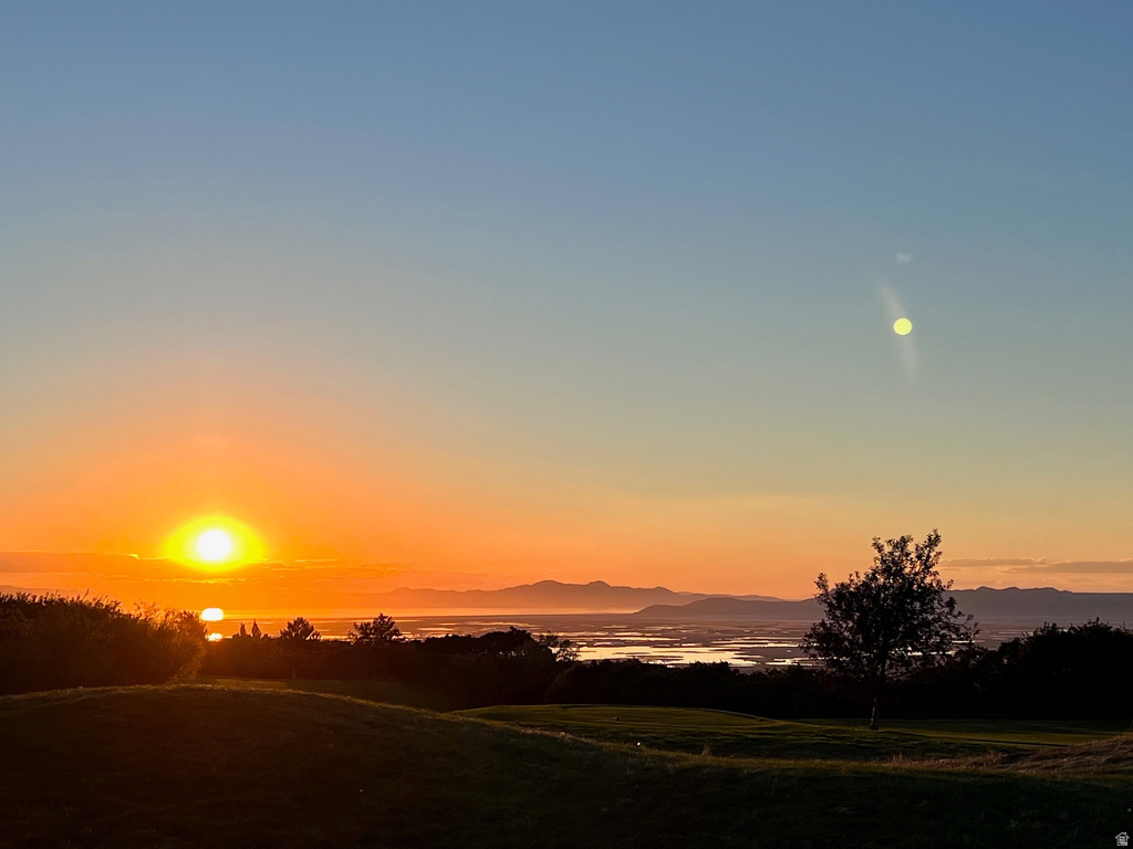 4433 DEVONSHIRE DR Bountiful, UT 84010