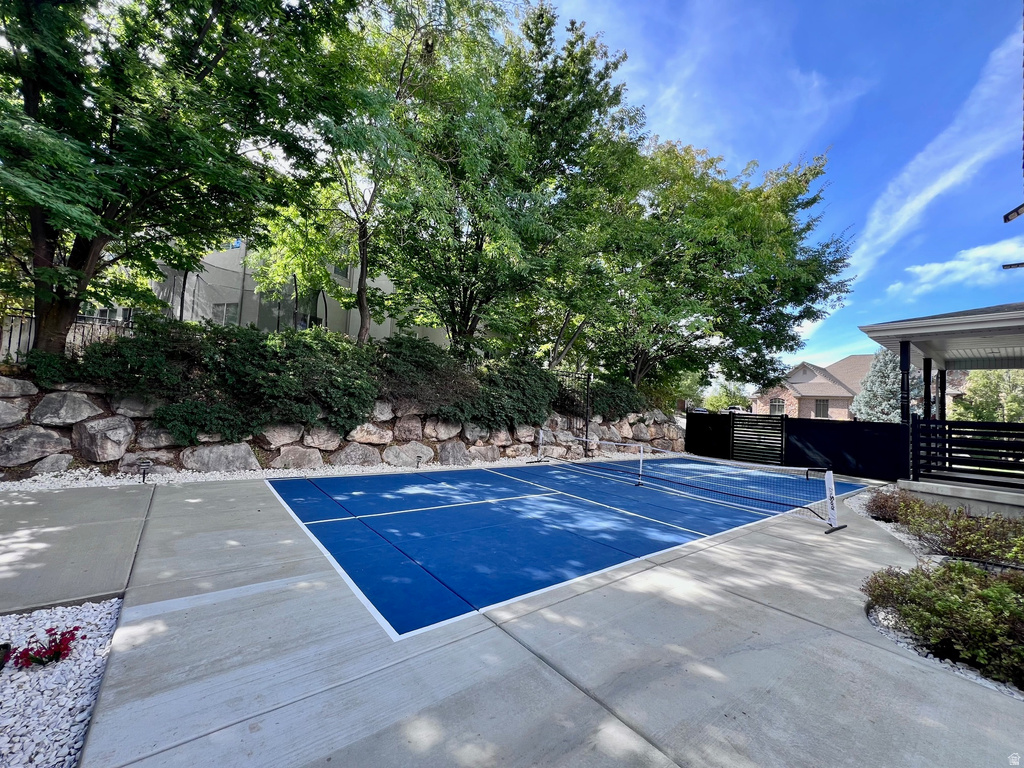 4433 DEVONSHIRE DR Bountiful, UT 84010