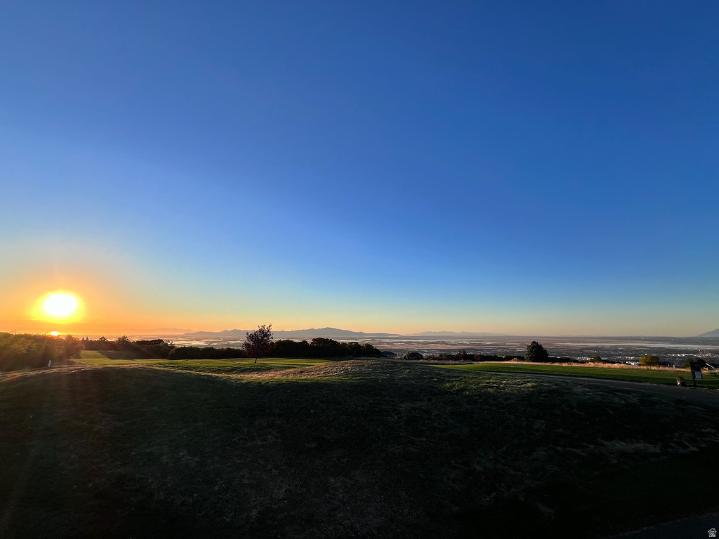 4433 DEVONSHIRE DR Bountiful, UT 84010