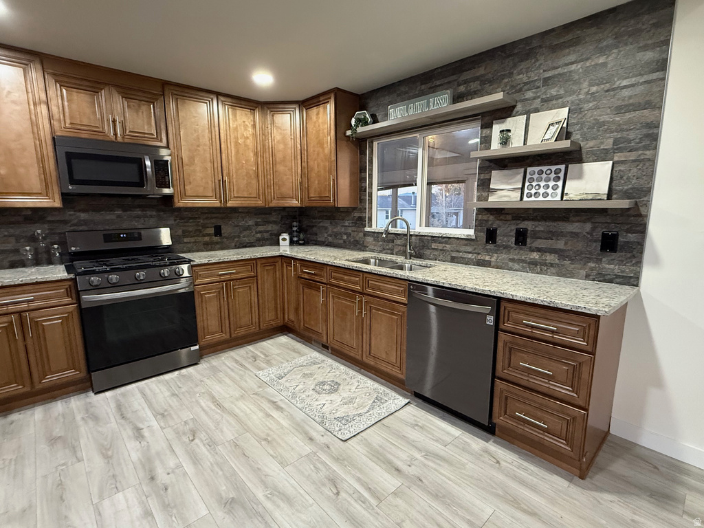 101 E REMBRANDT CIR Sandy, UT 84070