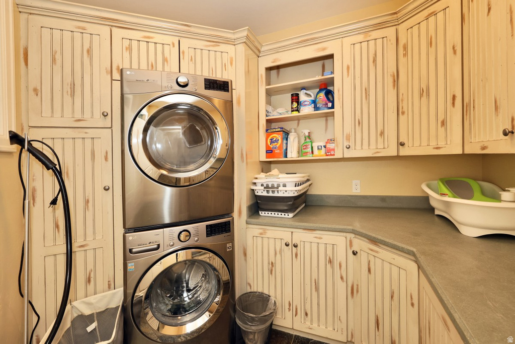 943 N TERRACE DR Provo, UT 84604