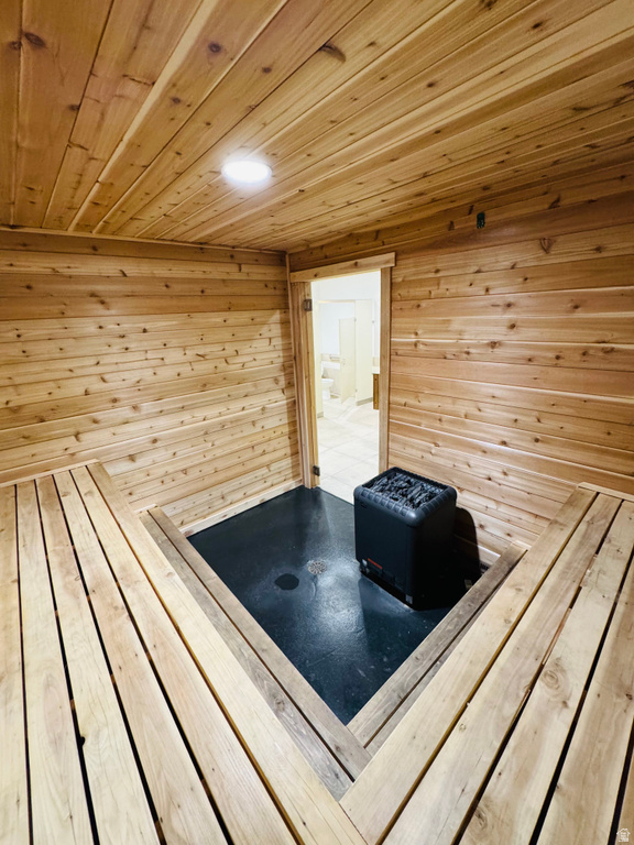 212 W WHITEWATER DR Vineyard, UT 84059