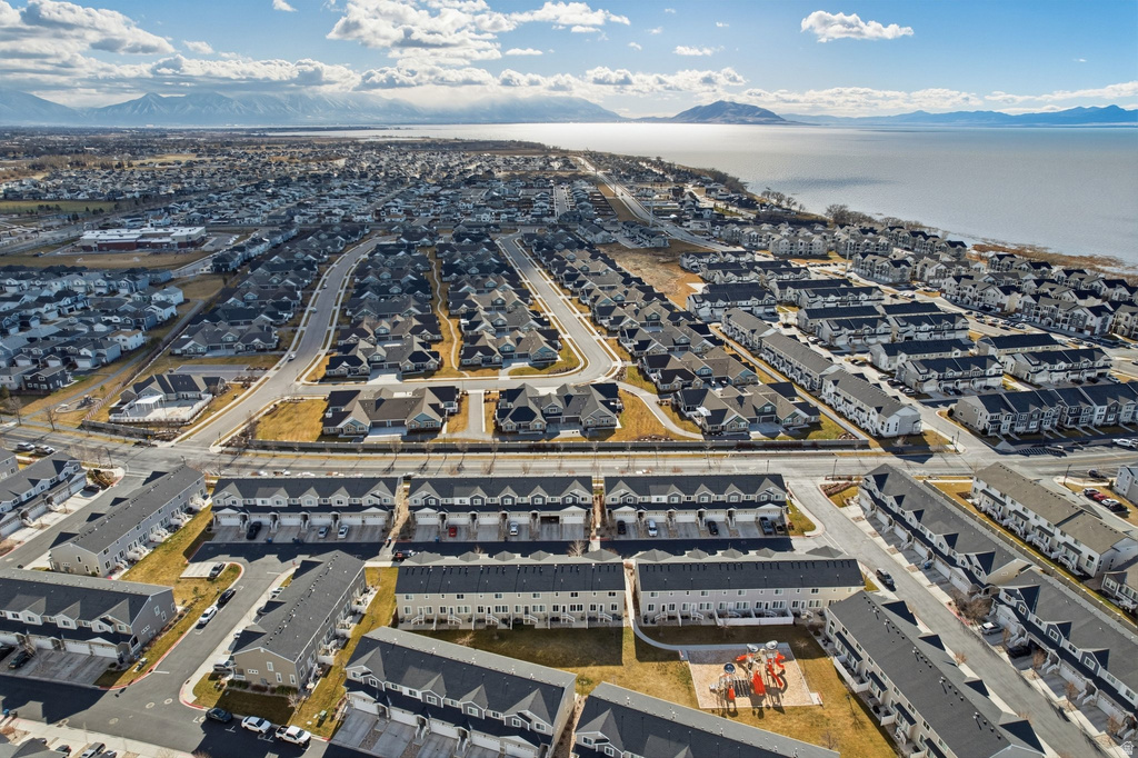 212 W WHITEWATER DR Vineyard, UT 84059