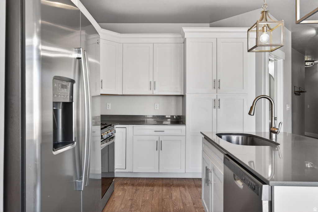 212 W WHITEWATER DR Vineyard, UT 84059