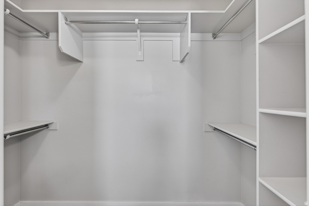 212 W WHITEWATER DR Vineyard, UT 84059