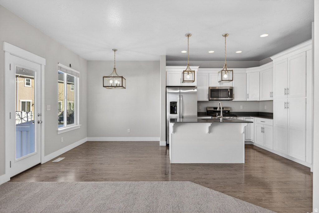 212 W WHITEWATER DR Vineyard, UT 84059