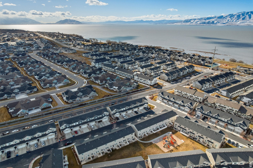 212 W WHITEWATER DR Vineyard, UT 84059