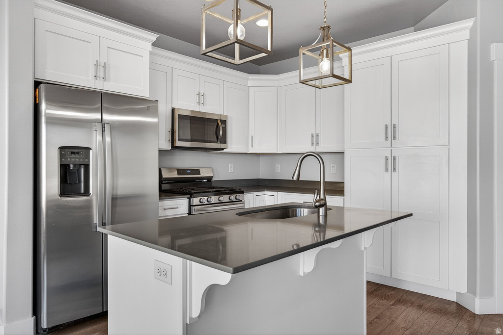 212 W WHITEWATER DR Vineyard, UT 84059