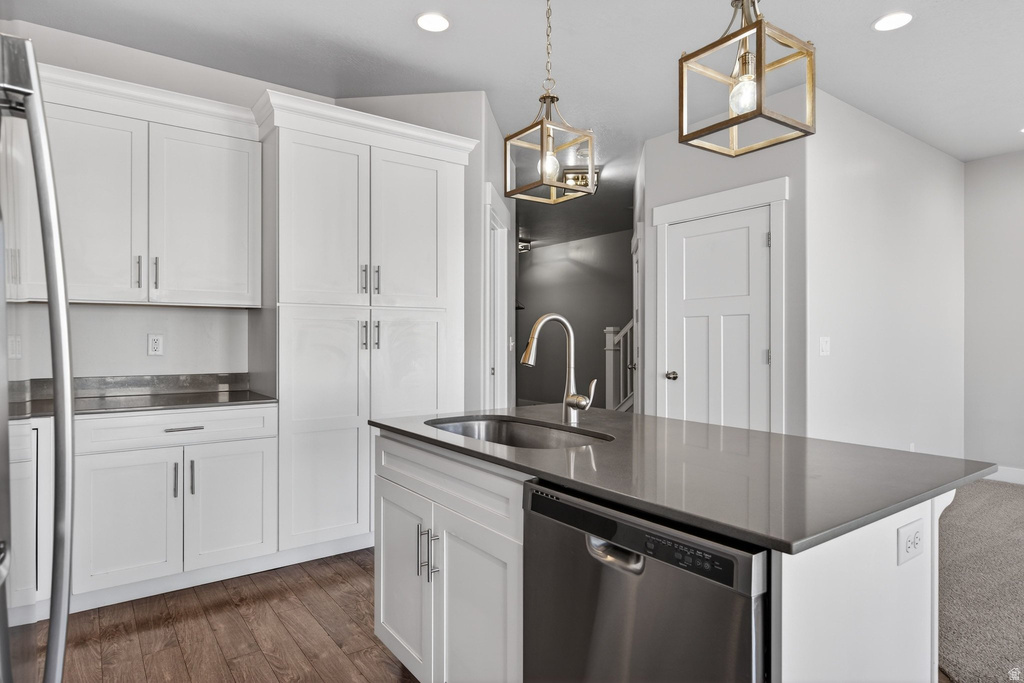 212 W WHITEWATER DR Vineyard, UT 84059