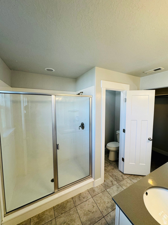 212 W WHITEWATER DR Vineyard, UT 84059