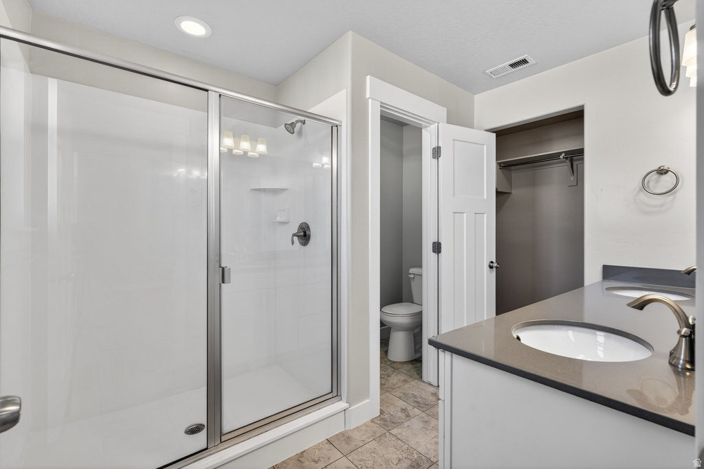 212 W WHITEWATER DR Vineyard, UT 84059