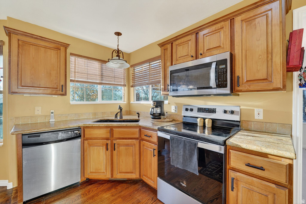 10172 S SNOW IRIS WAY Sandy, UT 84092