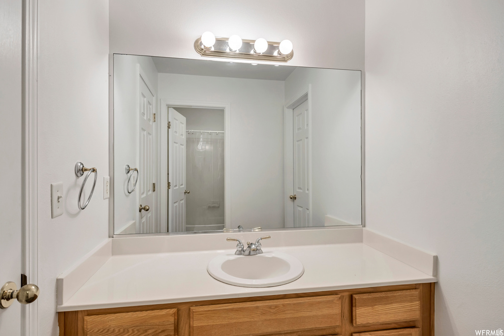 353 BAYSIDE DR Saratoga Springs, UT 84045