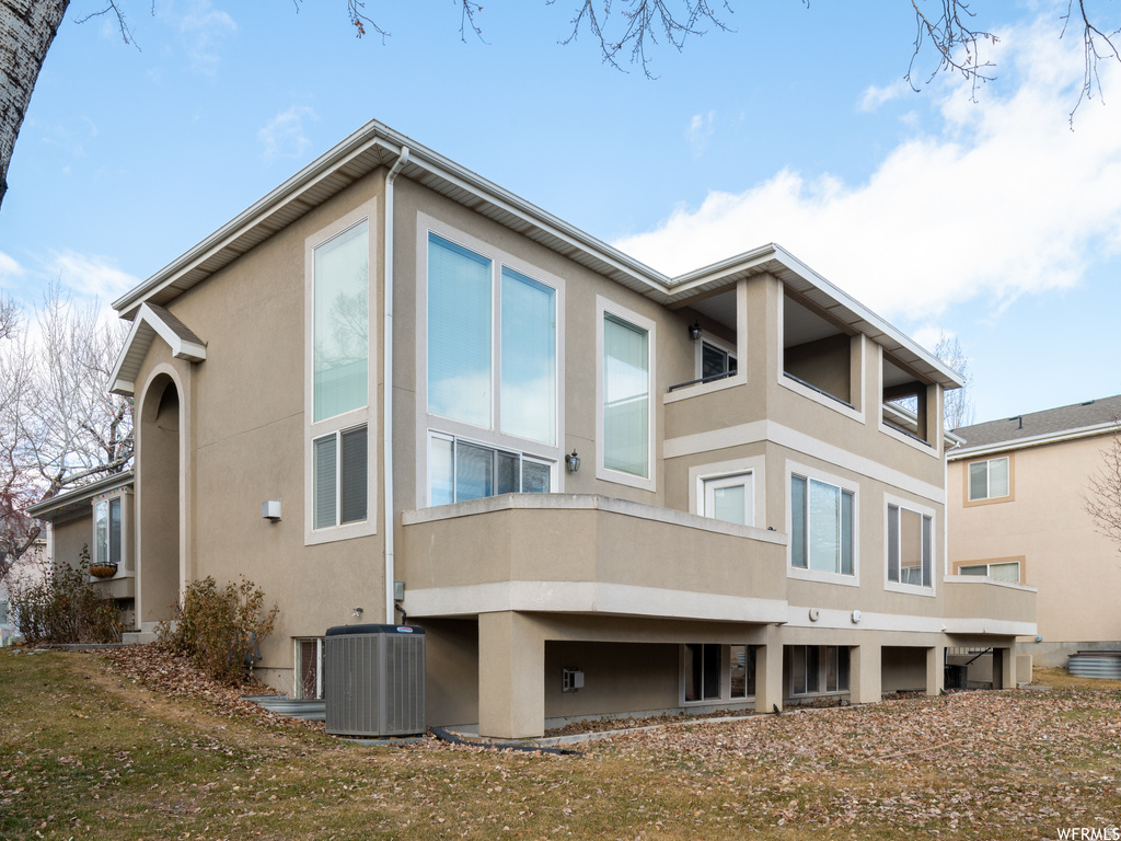 353 BAYSIDE DR Saratoga Springs, UT 84045