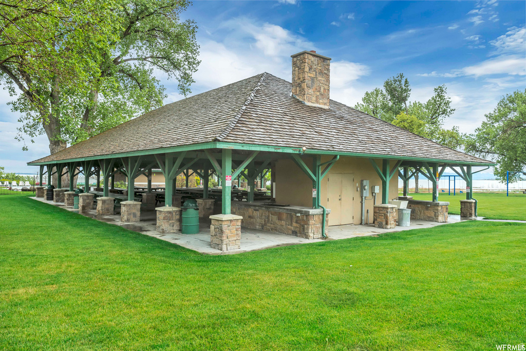 353 BAYSIDE DR Saratoga Springs, UT 84045