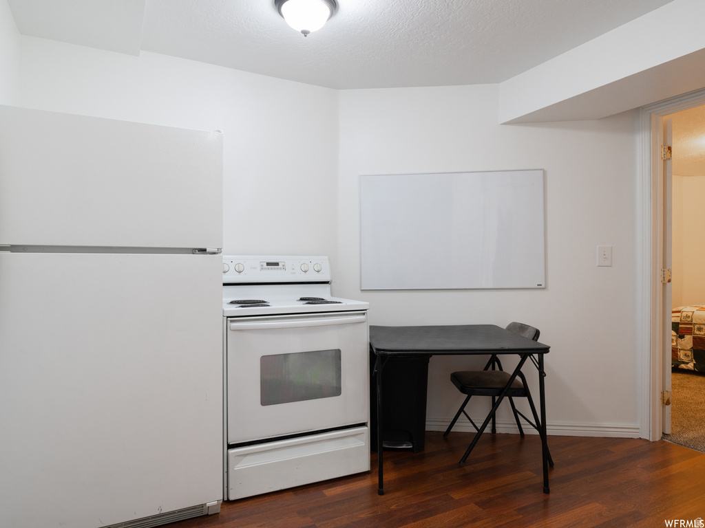 353 BAYSIDE DR Saratoga Springs, UT 84045