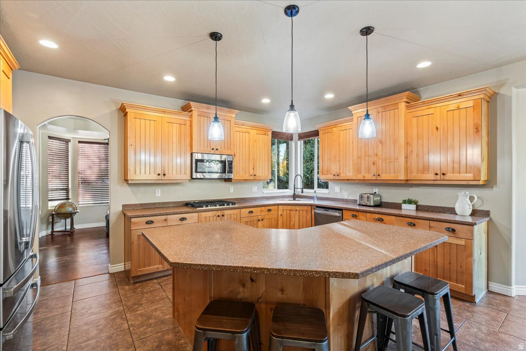 3376 W WATER CRESCENT PL South Jordan, UT 84095