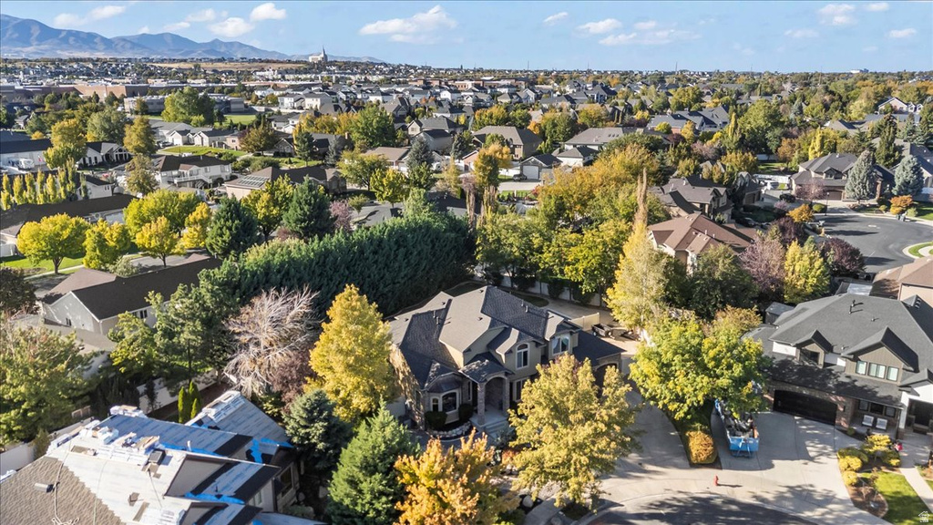 3376 W WATER CRESCENT PL South Jordan, UT 84095